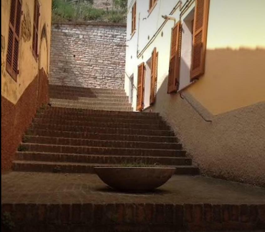 Casa Leo Διαμέρισμα Fossombrone Εξωτερικό φωτογραφία